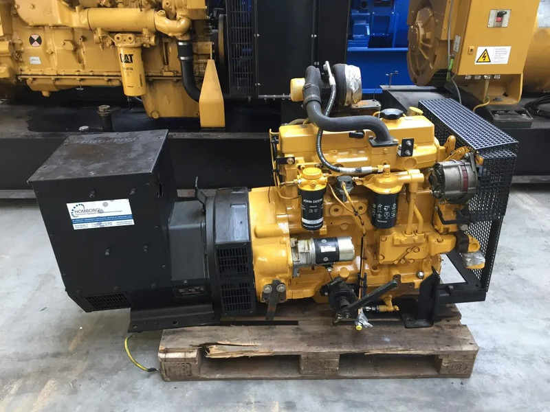 John Deere 4045 TFU 70 Stamford 65 kVA generatorset - Generatorski set: slika John Deere 4045 TFU 70 Stamford 65 kVA generatorset - Generatorski set John Deere 4045 TFU 70 Stamford 65 kVA generatorset - Generatorski set: slika John Deere 4045 TFU 70 Stamford 65 kVA generatorset - Generatorski set