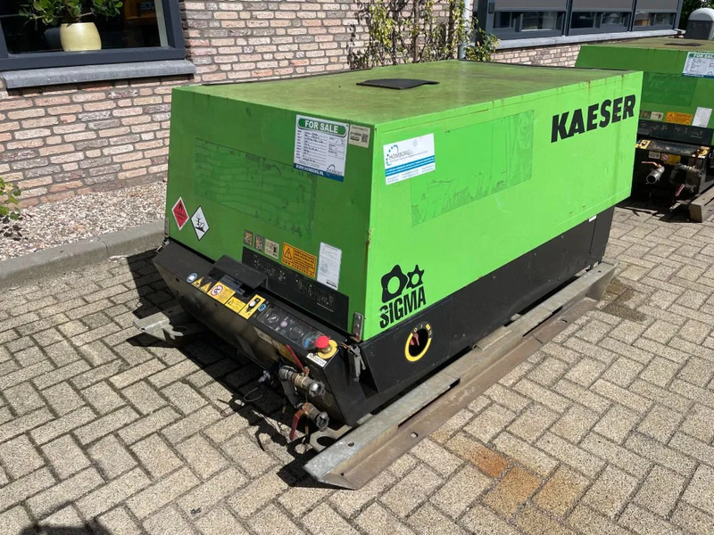 Kaeser M43 Kubota 4,2 m3 / min 7 Bar 30 kW Silent Diesel Compressor - Zračni kompresor: slika Kaeser M43 Kubota 4,2 m3 / min 7 Bar 30 kW Silent Diesel Compressor - Zračni kompresor Kaeser M43 Kubota 4,2 m3 / min 7 Bar 30 kW Silent Diesel Compressor - Zračni kompresor: slika Kaeser M43 Kubota 4,2 m3 / min 7 Bar 30 kW Silent Diesel Compressor - Zračni kompresor