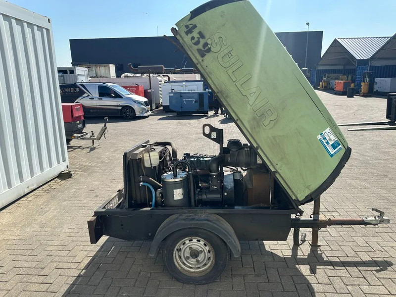 Kubota V2203 Sullair K65 Mobiele Diesel Compressor 3.7 m3 / min 30 kW 7 Bar - Zračni kompresor: slika Kubota V2203 Sullair K65 Mobiele Diesel Compressor 3.7 m3 / min 30 kW 7 Bar - Zračni kompresor Kubota V2203 Sullair K65 Mobiele Diesel Compressor 3.7 m3 / min 30 kW 7 Bar - Zračni kompresor: slika Kubota V2203 Sullair K65 Mobiele Diesel Compressor 3.7 m3 / min 30 kW 7 Bar - Zračni kompresor