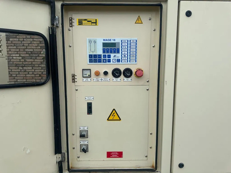 Lombardini LDW 702 Mecc Alte Spa 5 kVA Supersilent noodstroom generatorset as New ! - Generatorski set: slika Lombardini LDW 702 Mecc Alte Spa 5 kVA Supersilent noodstroom generatorset as New ! - Generatorski set Lombardini LDW 702 Mecc Alte Spa 5 kVA Supersilent noodstroom generatorset as New ! - Generatorski set: slika Lombardini LDW 702 Mecc Alte Spa 5 kVA Supersilent noodstroom generatorset as New ! - Generatorski set