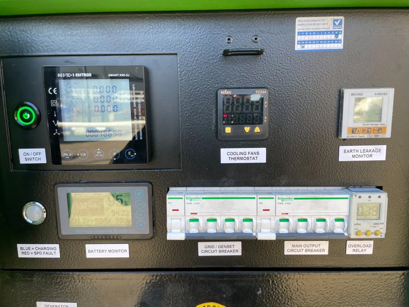 Generatorski set MOSA Hybride Perkins 66 kVA / 80 KWh accupakket: slika Generatorski set MOSA Hybride Perkins 66 kVA / 80 KWh accupakket