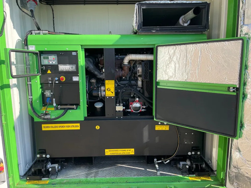 Generatorski set MOSA Hybride Perkins 66 kVA / 80 KWh accupakket: slika Generatorski set MOSA Hybride Perkins 66 kVA / 80 KWh accupakket