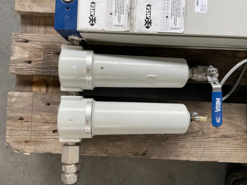 MTA Absorptiedroger NA077 - 750 Lmin 16 Bar - Zračni kompresor: slika MTA Absorptiedroger NA077 - 750 Lmin 16 Bar - Zračni kompresor MTA Absorptiedroger NA077 - 750 Lmin 16 Bar - Zračni kompresor: slika MTA Absorptiedroger NA077 - 750 Lmin 16 Bar - Zračni kompresor