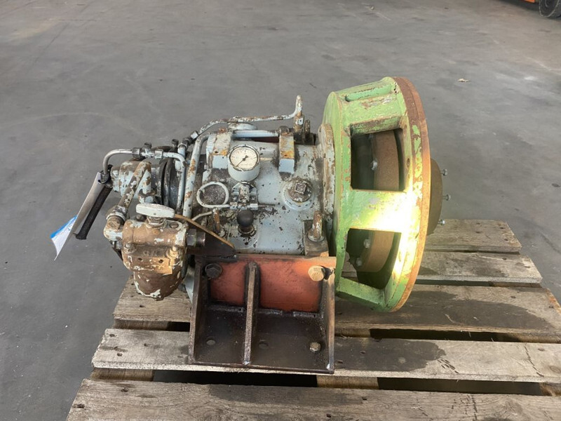 Masson Keerkoppeling 300 PK Ratio 1 : 4 Gearbox Marine - Motor: slika Masson Keerkoppeling 300 PK Ratio 1 : 4 Gearbox Marine - Motor Masson Keerkoppeling 300 PK Ratio 1 : 4 Gearbox Marine - Motor: slika Masson Keerkoppeling 300 PK Ratio 1 : 4 Gearbox Marine - Motor