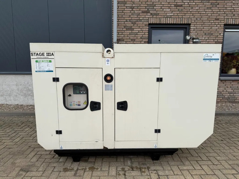 Perkins 1103A-33G 33 kVA Silent generatorset as New ! 231 hours ! - Generatorski set: slika Perkins 1103A-33G 33 kVA Silent generatorset as New ! 231 hours ! - Generatorski set Perkins 1103A-33G 33 kVA Silent generatorset as New ! 231 hours ! - Generatorski set: slika Perkins 1103A-33G 33 kVA Silent generatorset as New ! 231 hours ! - Generatorski set
