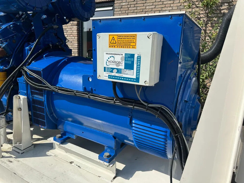 Perkins FG Wilson Stamford 670 kVA noodstroom generatorset - Generatorski set: slika Perkins FG Wilson Stamford 670 kVA noodstroom generatorset - Generatorski set Perkins FG Wilson Stamford 670 kVA noodstroom generatorset - Generatorski set: slika Perkins FG Wilson Stamford 670 kVA noodstroom generatorset - Generatorski set