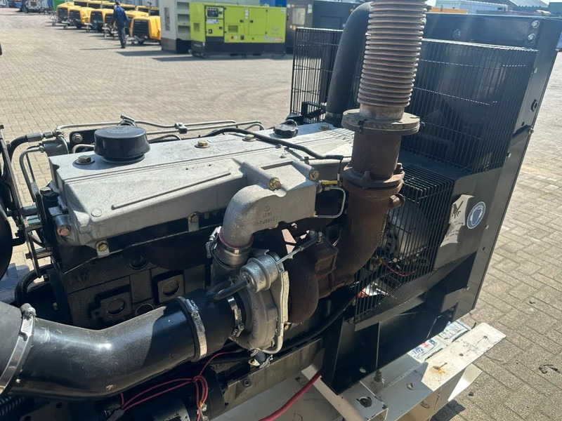Perkins Stamford 100 kVA noodstroom generatorset - Generatorski set: slika Perkins Stamford 100 kVA noodstroom generatorset - Generatorski set Perkins Stamford 100 kVA noodstroom generatorset - Generatorski set: slika Perkins Stamford 100 kVA noodstroom generatorset - Generatorski set