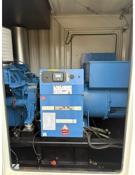 SDMO MTU 12V 2000 Leroy Somer 910 kVA Silent generatorset in 20 ft container - Generatorski set: slika SDMO MTU 12V 2000 Leroy Somer 910 kVA Silent generatorset in 20 ft container - Generatorski set SDMO MTU 12V 2000 Leroy Somer 910 kVA Silent generatorset in 20 ft container - Generatorski set: slika SDMO MTU 12V 2000 Leroy Somer 910 kVA Silent generatorset in 20 ft container - Generatorski set