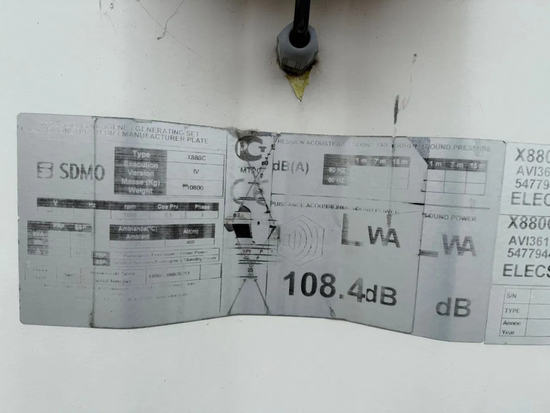 SDMO MTU 12V 2000 Leroy Somer 910 kVA Silent generatorset in 20 ft container - Generatorski set: slika SDMO MTU 12V 2000 Leroy Somer 910 kVA Silent generatorset in 20 ft container - Generatorski set SDMO MTU 12V 2000 Leroy Somer 910 kVA Silent generatorset in 20 ft container - Generatorski set: slika SDMO MTU 12V 2000 Leroy Somer 910 kVA Silent generatorset in 20 ft container - Generatorski set