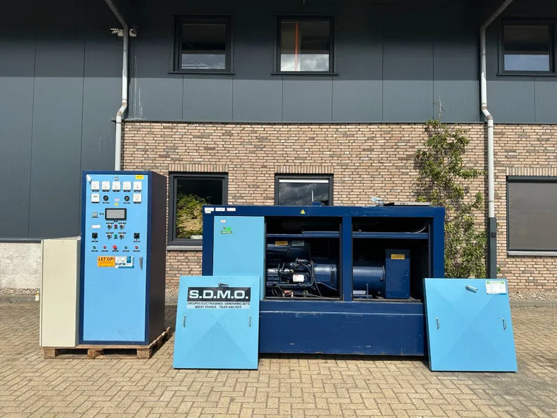 SDMO VM Leroy Somer 30 kVA Silent noodstroom generatorset - Generatorski set: slika SDMO VM Leroy Somer 30 kVA Silent noodstroom generatorset - Generatorski set SDMO VM Leroy Somer 30 kVA Silent noodstroom generatorset - Generatorski set: slika SDMO VM Leroy Somer 30 kVA Silent noodstroom generatorset - Generatorski set