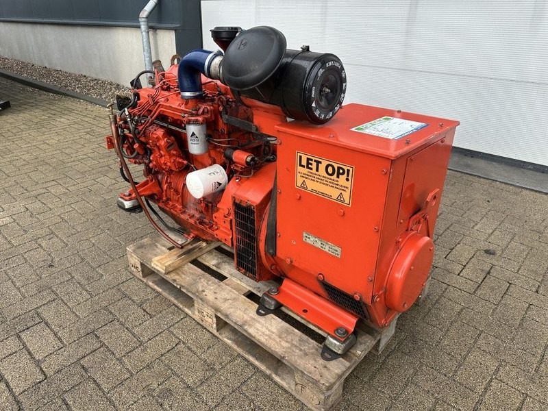 Sisu Valmet Stamford 42.5 kVA generatorset - Generatorski set: slika Sisu Valmet Stamford 42.5 kVA generatorset - Generatorski set Sisu Valmet Stamford 42.5 kVA generatorset - Generatorski set: slika Sisu Valmet Stamford 42.5 kVA generatorset - Generatorski set