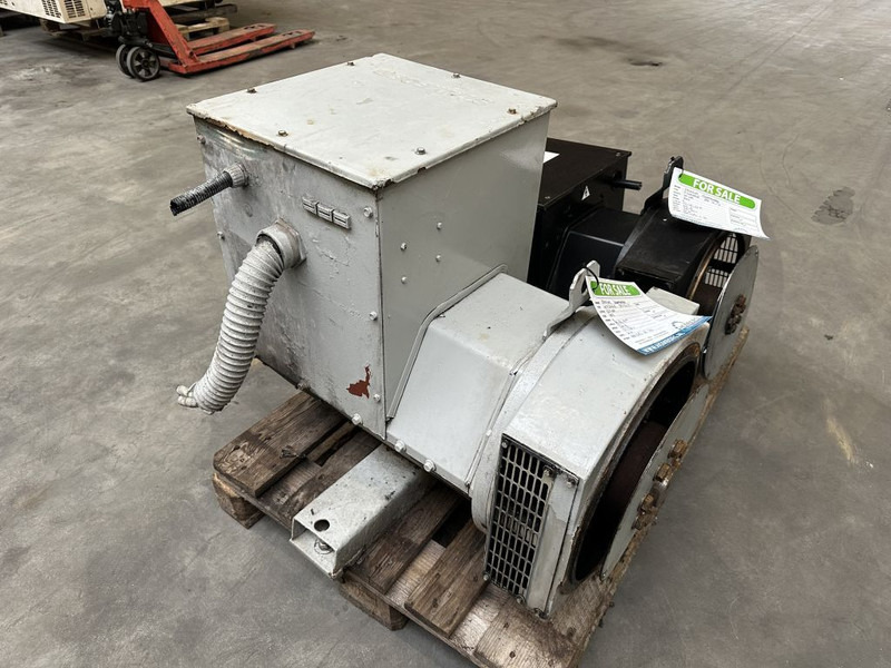Stamford UCM224G13 Geneartordeel 62 kVA Alternator - Generatorski set: slika Stamford UCM224G13 Geneartordeel 62 kVA Alternator - Generatorski set Stamford UCM224G13 Geneartordeel 62 kVA Alternator - Generatorski set: slika Stamford UCM224G13 Geneartordeel 62 kVA Alternator - Generatorski set