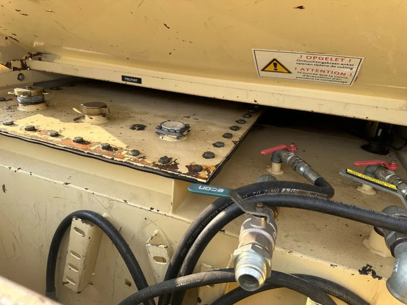 Cisterna za skladištenje Tolsma Kiwa IBC 3000 liter Dieseltank Milieutank: slika Cisterna za skladištenje Tolsma Kiwa IBC 3000 liter Dieseltank Milieutank Cisterna za skladištenje Tolsma Kiwa IBC 3000 liter Dieseltank Milieutank: slika Cisterna za skladištenje Tolsma Kiwa IBC 3000 liter Dieseltank Milieutank