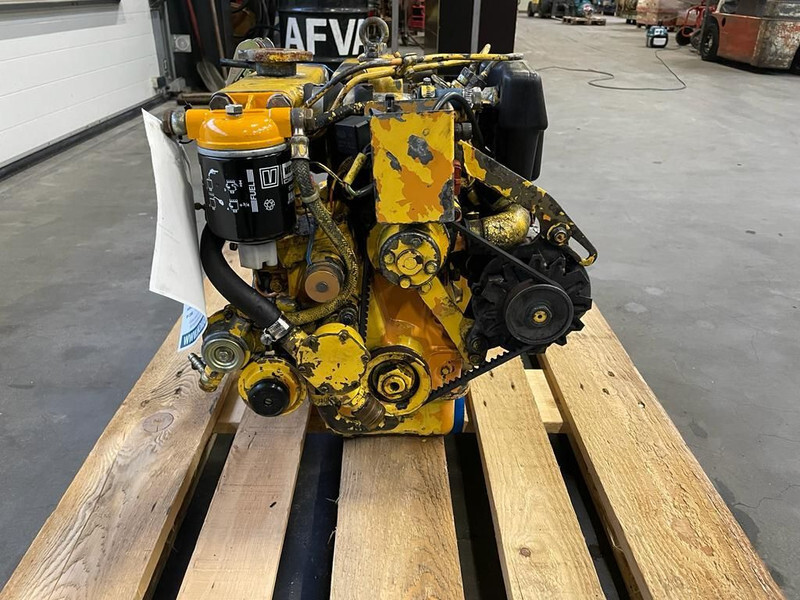 Vetus M2 Vetus 11 PK Marine Diesel motor Twindisc Keerkoppeling - Motor: slika Vetus M2 Vetus 11 PK Marine Diesel motor Twindisc Keerkoppeling - Motor Vetus M2 Vetus 11 PK Marine Diesel motor Twindisc Keerkoppeling - Motor: slika Vetus M2 Vetus 11 PK Marine Diesel motor Twindisc Keerkoppeling - Motor