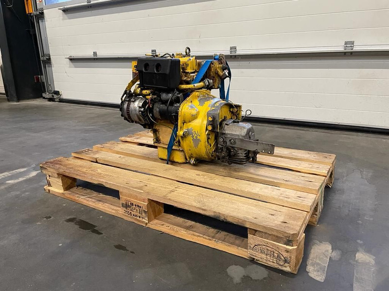 Vetus M2 Vetus 11 PK Marine Diesel motor Twindisc Keerkoppeling - Motor: slika Vetus M2 Vetus 11 PK Marine Diesel motor Twindisc Keerkoppeling - Motor Vetus M2 Vetus 11 PK Marine Diesel motor Twindisc Keerkoppeling - Motor: slika Vetus M2 Vetus 11 PK Marine Diesel motor Twindisc Keerkoppeling - Motor