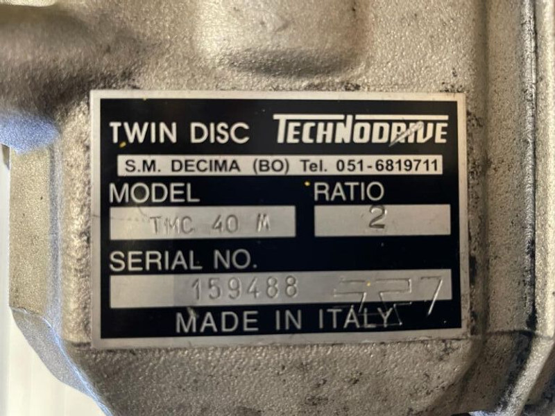 Vetus M2 Vetus 11 PK Marine Diesel motor Twindisc Keerkoppeling - Motor: slika Vetus M2 Vetus 11 PK Marine Diesel motor Twindisc Keerkoppeling - Motor Vetus M2 Vetus 11 PK Marine Diesel motor Twindisc Keerkoppeling - Motor: slika Vetus M2 Vetus 11 PK Marine Diesel motor Twindisc Keerkoppeling - Motor