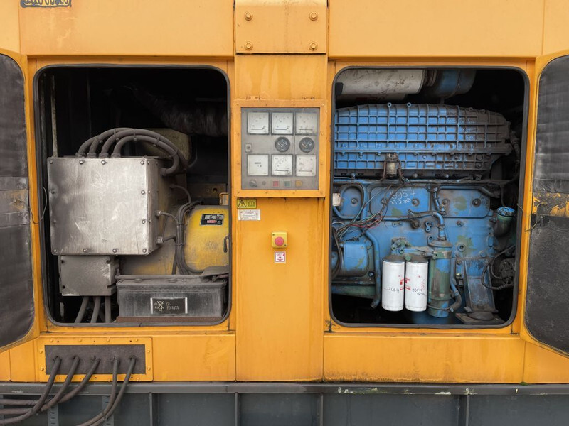 Volvo TWD1010G Stamford 300 kVA Silent generatorset - Generatorski set: slika Volvo TWD1010G Stamford 300 kVA Silent generatorset - Generatorski set Volvo TWD1010G Stamford 300 kVA Silent generatorset - Generatorski set: slika Volvo TWD1010G Stamford 300 kVA Silent generatorset - Generatorski set