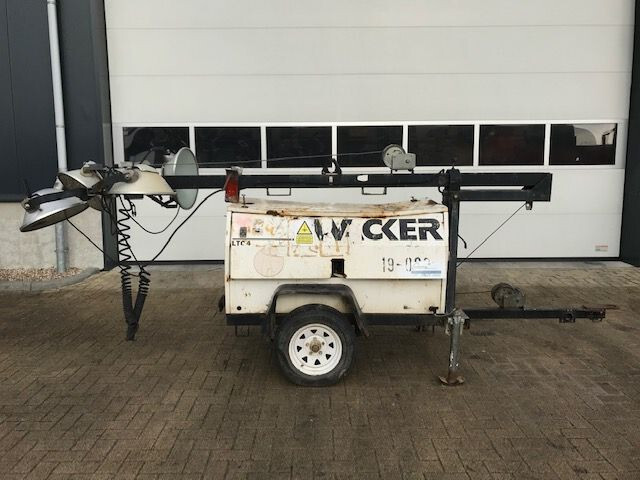 Wacker LTC4L Lombardini Diesel Mobiele light tower lichtmast aggregaat - Rasvjetni stup: slika Wacker LTC4L Lombardini Diesel Mobiele light tower lichtmast aggregaat - Rasvjetni stup Wacker LTC4L Lombardini Diesel Mobiele light tower lichtmast aggregaat - Rasvjetni stup: slika Wacker LTC4L Lombardini Diesel Mobiele light tower lichtmast aggregaat - Rasvjetni stup