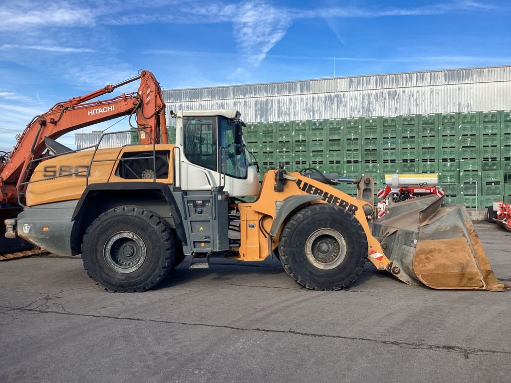 Liebherr L580 Xpower IV Zentralschmierung 5,4 kubik Schau - Utovarivač na kotačima: slika Liebherr L580 Xpower IV Zentralschmierung 5,4 kubik Schau - Utovarivač na kotačima Liebherr L580 Xpower IV Zentralschmierung 5,4 kubik Schau - Utovarivač na kotačima: slika Liebherr L580 Xpower IV Zentralschmierung 5,4 kubik Schau - Utovarivač na kotačima