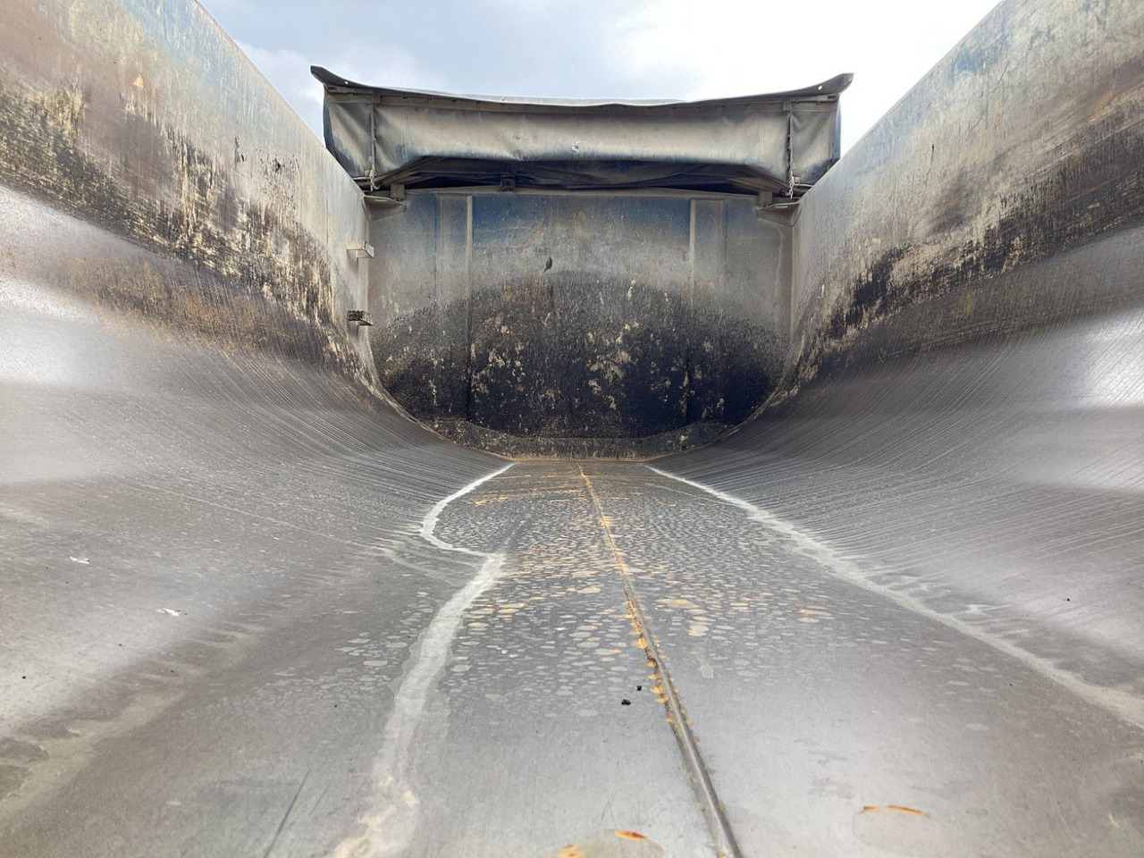 MAN TGS 35.510 Carnehl Thermomulde Asphalt 16,5m³ - Kiper: slika  MAN TGS 35.510 Carnehl Thermomulde Asphalt 16,5m³ - Kiper MAN TGS 35.510 Carnehl Thermomulde Asphalt 16,5m³ - Kiper: slika  MAN TGS 35.510 Carnehl Thermomulde Asphalt 16,5m³ - Kiper
