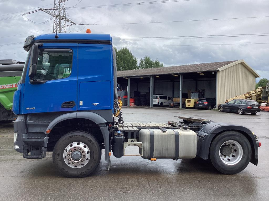 Mercedes Benz Arocs 1846 HAD 4×4 - Tegljač: slika Mercedes Benz Arocs 1846 HAD 4×4 - Tegljač Mercedes Benz Arocs 1846 HAD 4×4 - Tegljač: slika Mercedes Benz Arocs 1846 HAD 4×4 - Tegljač