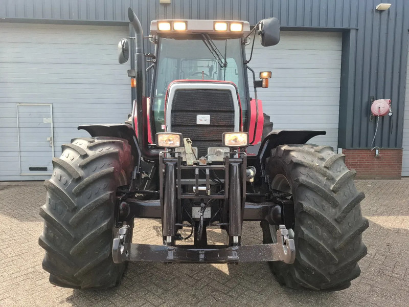Massey Ferguson 8130 dynashift - Traktor: slika Massey Ferguson 8130 dynashift - Traktor Massey Ferguson 8130 dynashift - Traktor: slika Massey Ferguson 8130 dynashift - Traktor