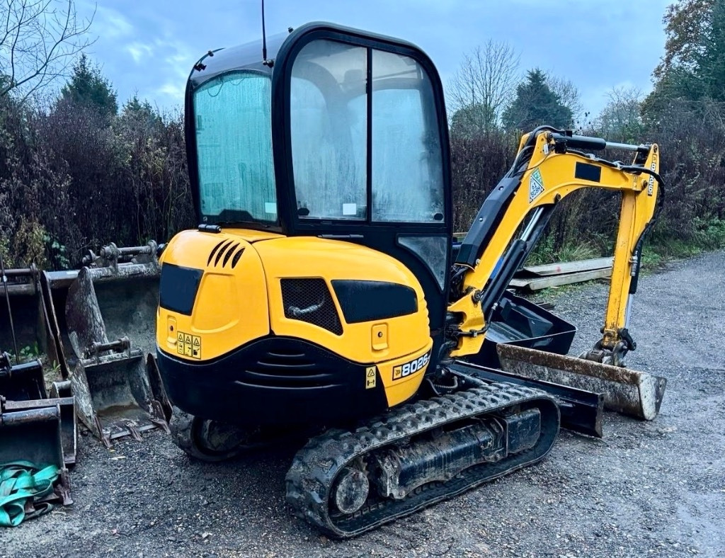 JCB 8026 CTS - Mini bager: slika JCB 8026 CTS - Mini bager JCB 8026 CTS - Mini bager: slika JCB 8026 CTS - Mini bager