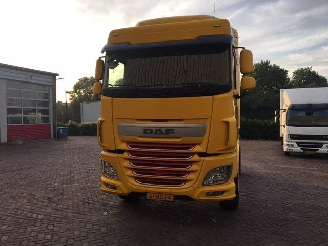 DAF Cabine XF Space Cab Euro 6 - Kabina i unutrašnjost: slika DAF Cabine XF Space Cab Euro 6 - Kabina i unutrašnjost DAF Cabine XF Space Cab Euro 6 - Kabina i unutrašnjost: slika DAF Cabine XF Space Cab Euro 6 - Kabina i unutrašnjost