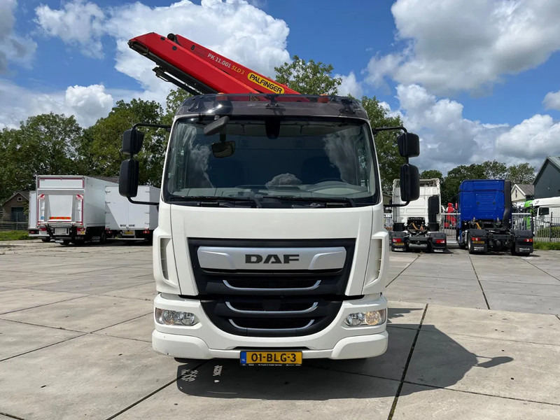 DAF LF 230 FA - Kamion s kranom: slika DAF LF 230 FA - Kamion s kranom DAF LF 230 FA - Kamion s kranom: slika DAF LF 230 FA - Kamion s kranom