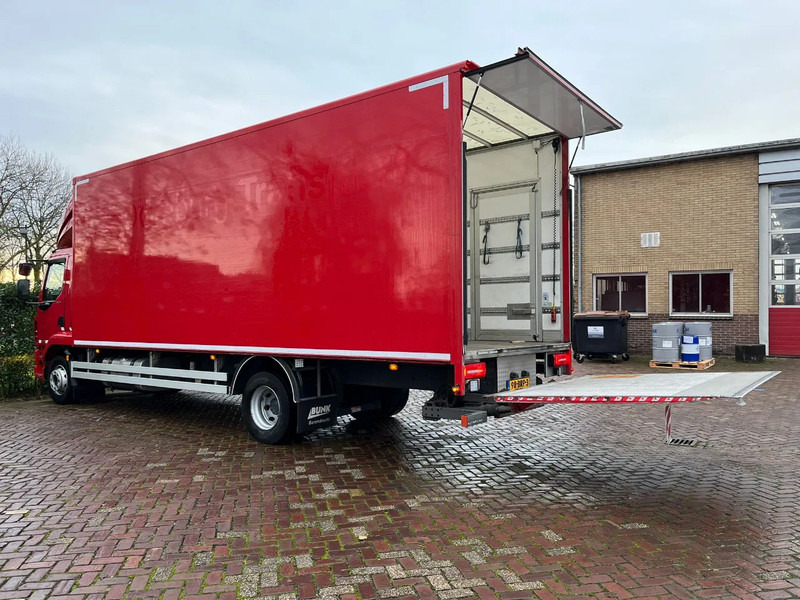 Kamion sandučar DAF LF 260 Fa: slika Kamion sandučar DAF LF 260 Fa