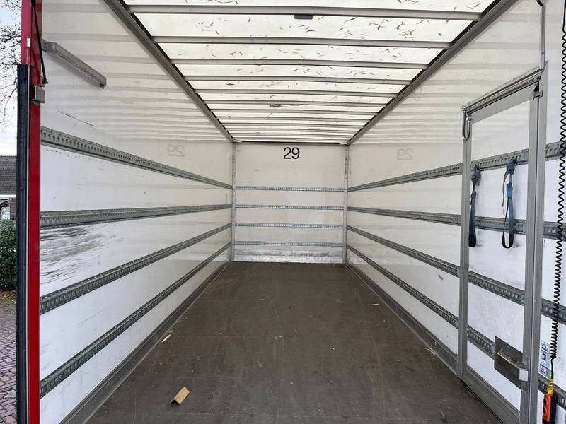 Kamion sandučar DAF LF 260 Fa: slika Kamion sandučar DAF LF 260 Fa