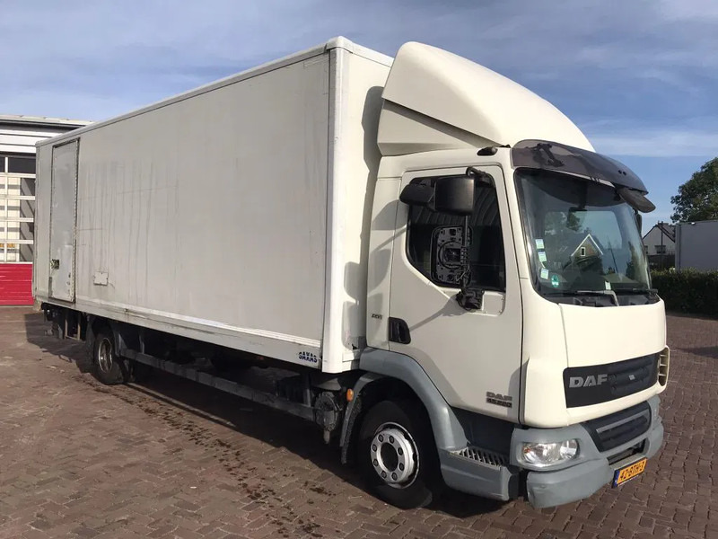 DAF LF 45 12.220 EURO 5 EEV - Kamion sandučar: slika DAF LF 45 12.220 EURO 5 EEV - Kamion sandučar DAF LF 45 12.220 EURO 5 EEV - Kamion sandučar: slika DAF LF 45 12.220 EURO 5 EEV - Kamion sandučar