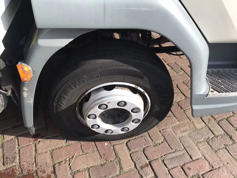 Kamion sandučar DAF LF 45 12.220 EURO 5 EEV: slika Kamion sandučar DAF LF 45 12.220 EURO 5 EEV