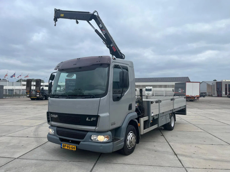 DAF LF 45 FA - Kamion s kranom: slika DAF LF 45 FA - Kamion s kranom DAF LF 45 FA - Kamion s kranom: slika DAF LF 45 FA - Kamion s kranom