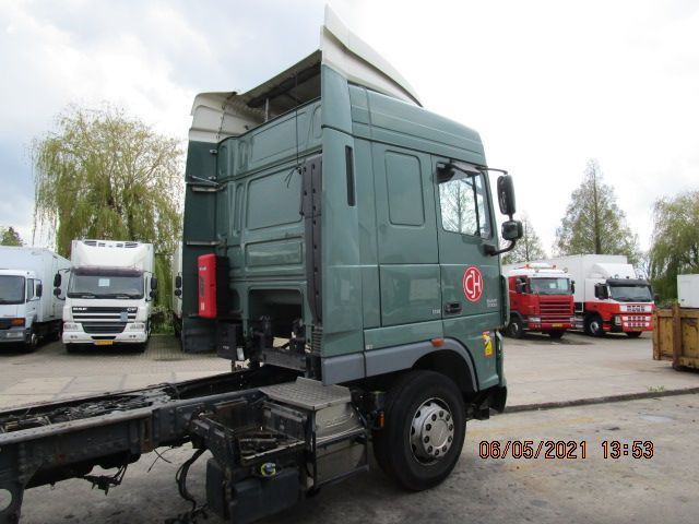 DAF XF 105 SPACE CABINE XF 105 EURO 5 - Kabina i unutrašnjost: slika DAF XF 105 SPACE CABINE XF 105 EURO 5 - Kabina i unutrašnjost DAF XF 105 SPACE CABINE XF 105 EURO 5 - Kabina i unutrašnjost: slika DAF XF 105 SPACE CABINE XF 105 EURO 5 - Kabina i unutrašnjost