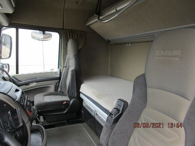 DAF XF 105 SPACE CABINE XF 105 EURO 5 - Kabina i unutrašnjost: slika DAF XF 105 SPACE CABINE XF 105 EURO 5 - Kabina i unutrašnjost DAF XF 105 SPACE CABINE XF 105 EURO 5 - Kabina i unutrašnjost: slika DAF XF 105 SPACE CABINE XF 105 EURO 5 - Kabina i unutrašnjost