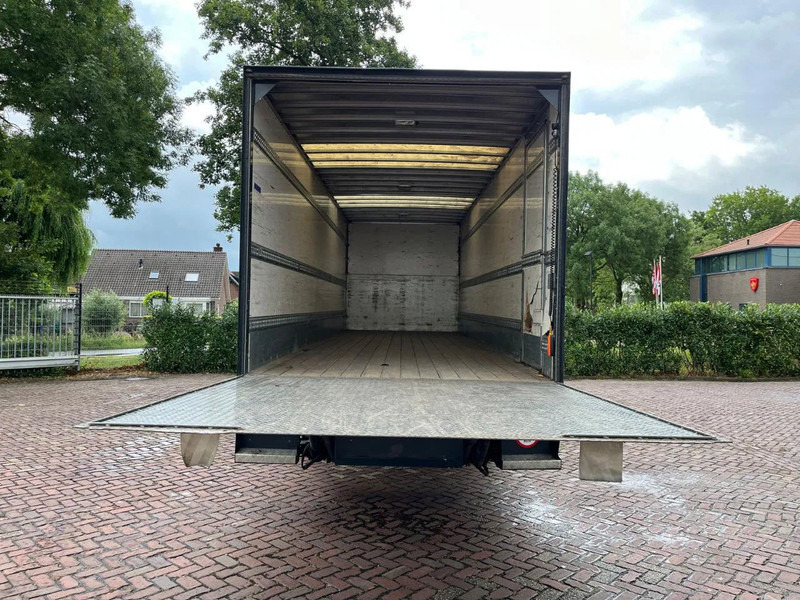 Kamion sandučar Iveco Stralis 190 S/7,5: slika Kamion sandučar Iveco Stralis 190 S/7,5