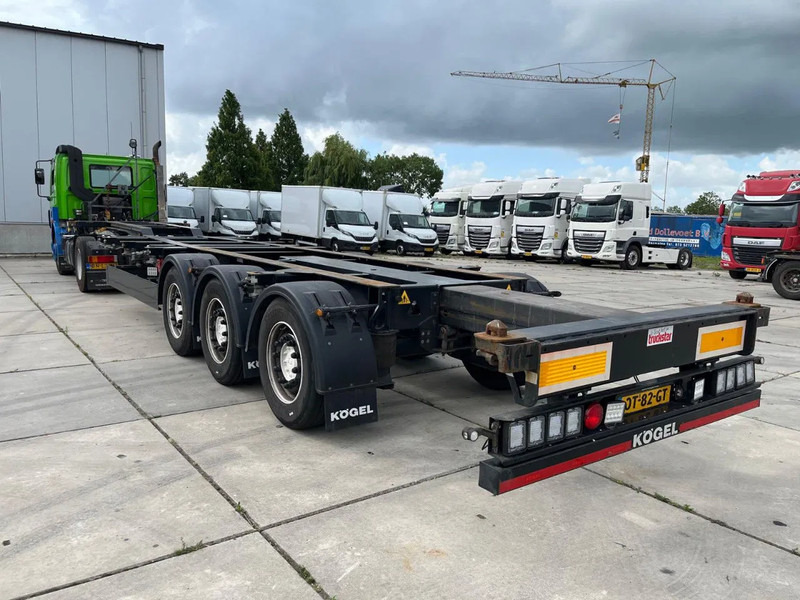 Kögel PORT 40 SIMPLEX 20 - Transporter kontejnera/ Poluprikolica s izmjenjivim sanducima: slika Kögel PORT 40 SIMPLEX 20 - Transporter kontejnera/ Poluprikolica s izmjenjivim sanducima Kögel PORT 40 SIMPLEX 20 - Transporter kontejnera/ Poluprikolica s izmjenjivim sanducima: slika Kögel PORT 40 SIMPLEX 20 - Transporter kontejnera/ Poluprikolica s izmjenjivim sanducima