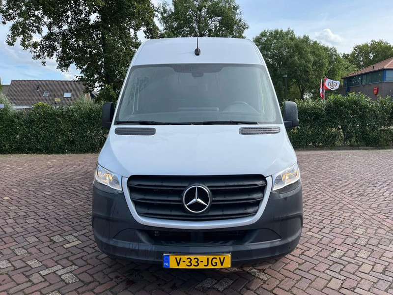 Mercedes-Benz Sprinter 317 1.9 CDI L2H1 - Furgon, Dostavno vozilo s dvostrukom kabinom: slika Mercedes-Benz Sprinter 317 1.9 CDI L2H1 - Furgon, Dostavno vozilo s dvostrukom kabinom Mercedes-Benz Sprinter 317 1.9 CDI L2H1 - Furgon, Dostavno vozilo s dvostrukom kabinom: slika Mercedes-Benz Sprinter 317 1.9 CDI L2H1 - Furgon, Dostavno vozilo s dvostrukom kabinom
