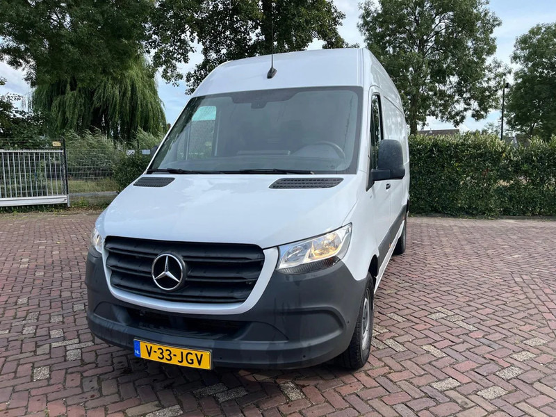 Mercedes-Benz Sprinter 317 1.9 CDI L2H1 - Furgon, Dostavno vozilo s dvostrukom kabinom: slika Mercedes-Benz Sprinter 317 1.9 CDI L2H1 - Furgon, Dostavno vozilo s dvostrukom kabinom Mercedes-Benz Sprinter 317 1.9 CDI L2H1 - Furgon, Dostavno vozilo s dvostrukom kabinom: slika Mercedes-Benz Sprinter 317 1.9 CDI L2H1 - Furgon, Dostavno vozilo s dvostrukom kabinom