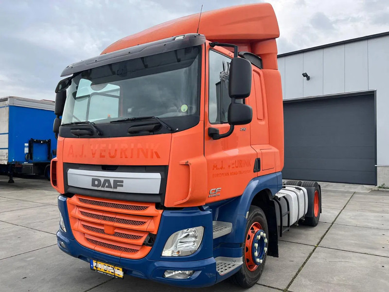 DAF CF 290 FT EURO 6 - Tegljač: slika DAF CF 290 FT EURO 6 - Tegljač DAF CF 290 FT EURO 6 - Tegljač: slika DAF CF 290 FT EURO 6 - Tegljač