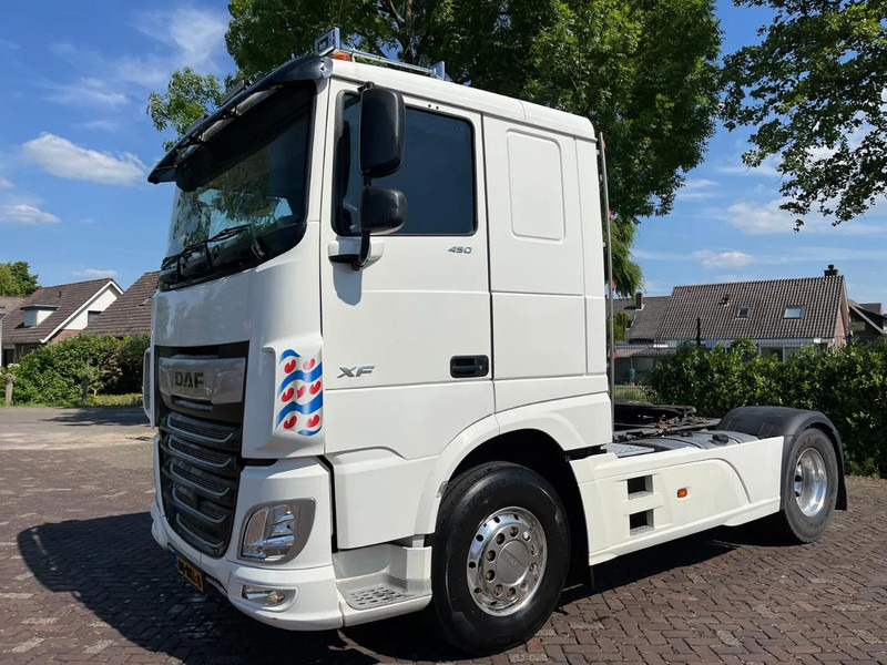 DAF XF 450 FT COMFORT CAB 9TN VOORAS EURO 6 - Tegljač: slika DAF XF 450 FT COMFORT CAB 9TN VOORAS EURO 6 - Tegljač DAF XF 450 FT COMFORT CAB 9TN VOORAS EURO 6 - Tegljač: slika DAF XF 450 FT COMFORT CAB 9TN VOORAS EURO 6 - Tegljač