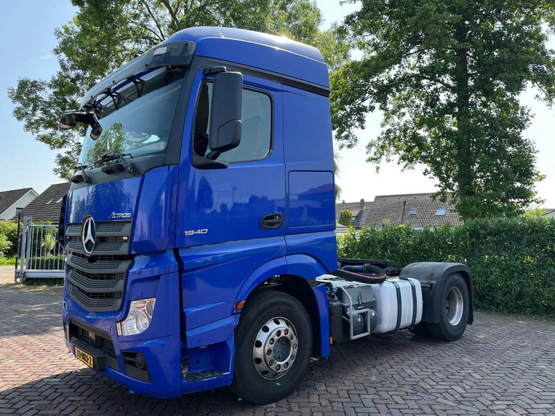 Mercedes-Benz Actros 1940 - Tegljač: slika Mercedes-Benz Actros 1940 - Tegljač Mercedes-Benz Actros 1940 - Tegljač: slika Mercedes-Benz Actros 1940 - Tegljač