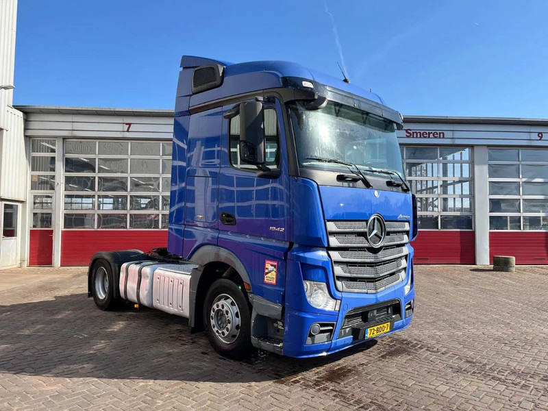 Mercedes-Benz Actros 1942 EURO 5 - Tegljač: slika Mercedes-Benz Actros 1942 EURO 5 - Tegljač Mercedes-Benz Actros 1942 EURO 5 - Tegljač: slika Mercedes-Benz Actros 1942 EURO 5 - Tegljač