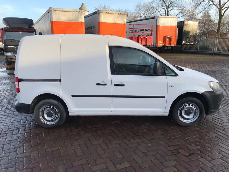 Volkswagen Caddy 1.6 - Furgon: slika Volkswagen Caddy 1.6 - Furgon Volkswagen Caddy 1.6 - Furgon: slika Volkswagen Caddy 1.6 - Furgon
