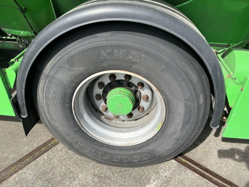 Poluprikolica cisterna WELGRO 90 WSL 2 ASSEN 24 M3: slika Poluprikolica cisterna WELGRO 90 WSL 2 ASSEN 24 M3