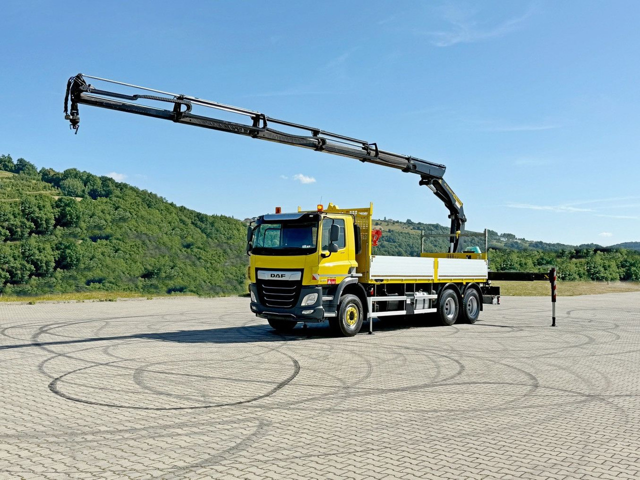 DAF CF 450 * PK 22002 - EH D + FUNK * 6x4 * TOP - Kamion s kranom: slika DAF CF 450 * PK 22002 - EH D + FUNK * 6x4 * TOP - Kamion s kranom DAF CF 450 * PK 22002 - EH D + FUNK * 6x4 * TOP - Kamion s kranom: slika DAF CF 450 * PK 22002 - EH D + FUNK * 6x4 * TOP - Kamion s kranom