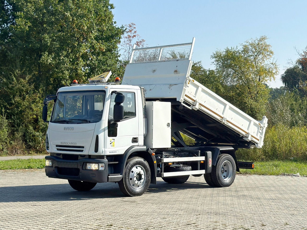 Iveco EUROCARGO 140E22* KIPPER 5,00 m* TOPZUSTAND - Kiper: slika Iveco EUROCARGO 140E22* KIPPER 5,00 m* TOPZUSTAND - Kiper Iveco EUROCARGO 140E22* KIPPER 5,00 m* TOPZUSTAND - Kiper: slika Iveco EUROCARGO 140E22* KIPPER 5,00 m* TOPZUSTAND - Kiper