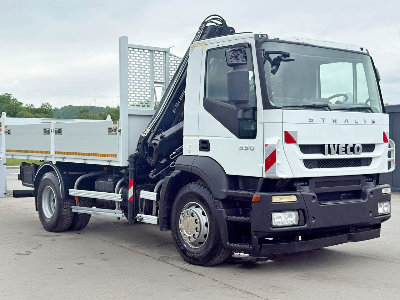 Iveco STRALIS 330 *HIAB 144 BS-3 HIDUO* TOPZUSTAND - Kiper, Kamion s kranom: slika Iveco STRALIS 330 *HIAB 144 BS-3 HIDUO* TOPZUSTAND - Kiper, Kamion s kranom Iveco STRALIS 330 *HIAB 144 BS-3 HIDUO* TOPZUSTAND - Kiper, Kamion s kranom: slika Iveco STRALIS 330 *HIAB 144 BS-3 HIDUO* TOPZUSTAND - Kiper, Kamion s kranom