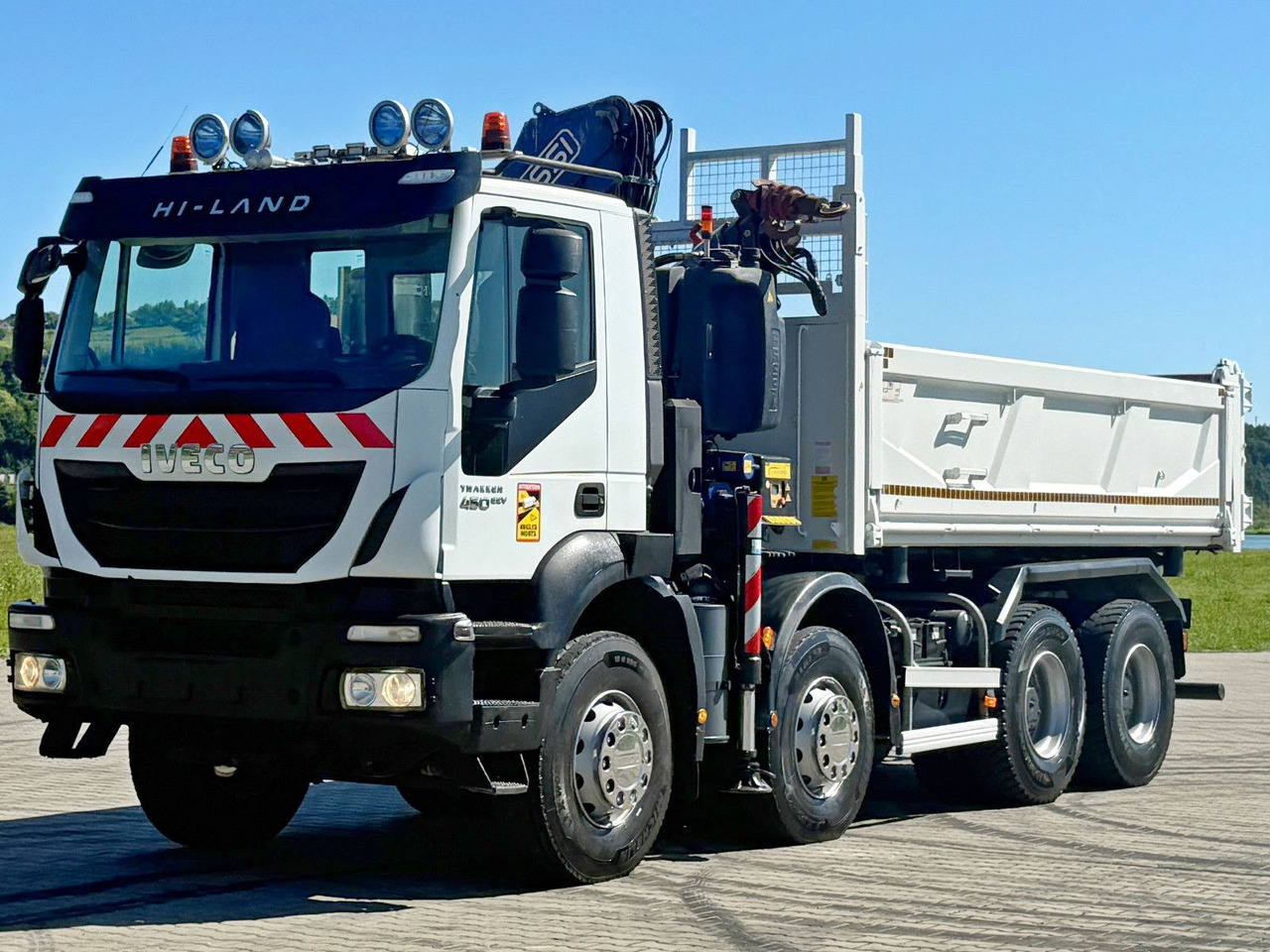 Iveco TRAKKER 450 * FASSI F215A.0.22 + FUNK / 8x4 *TOP - Kiper, Kamion s kranom: slika Iveco TRAKKER 450 * FASSI F215A.0.22 + FUNK / 8x4 *TOP - Kiper, Kamion s kranom Iveco TRAKKER 450 * FASSI F215A.0.22 + FUNK / 8x4 *TOP - Kiper, Kamion s kranom: slika Iveco TRAKKER 450 * FASSI F215A.0.22 + FUNK / 8x4 *TOP - Kiper, Kamion s kranom